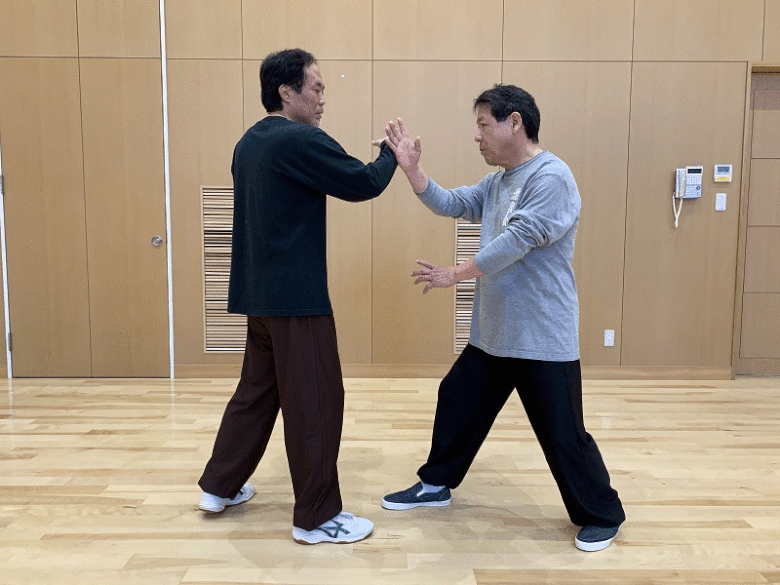 金剛搗碓の用法例のGIF画像
